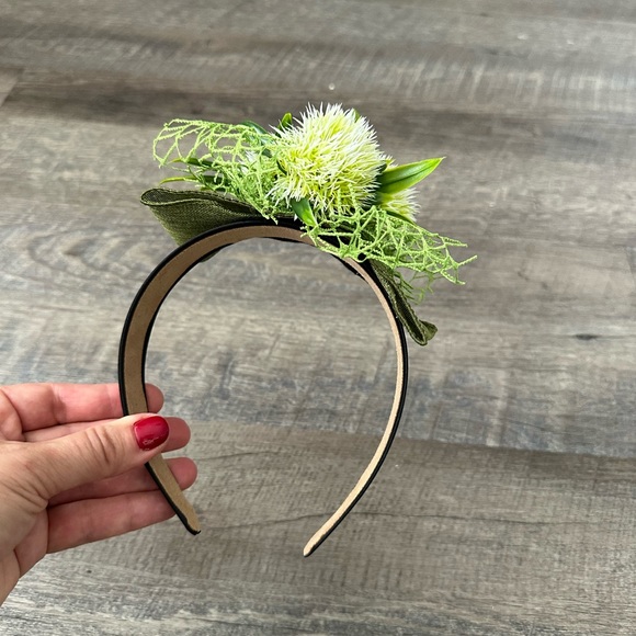 Handmade Designer Fascinator Headband Floral Green Bow Dandelion - Picture 11 of 15